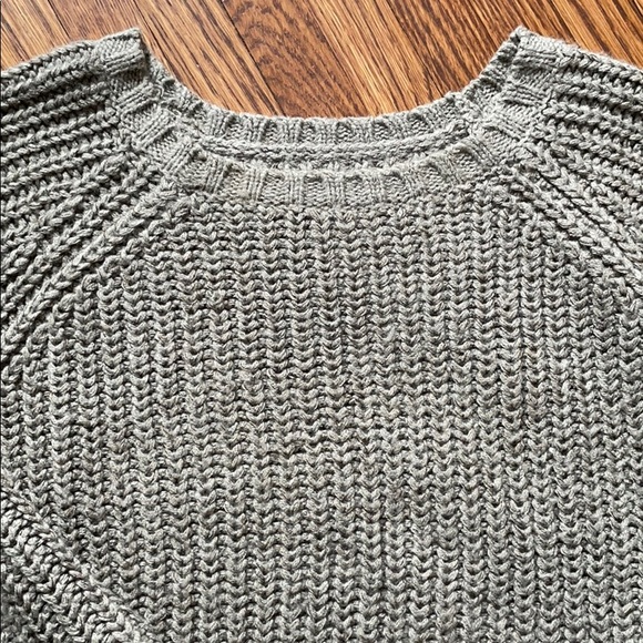 American Eagle Jegging Sweater - Picture 4 of 5